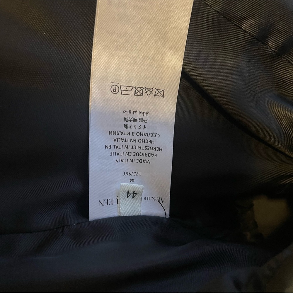 Alexander McQueen Black and Gold Blazer sz 44 - Picture 4 of 4